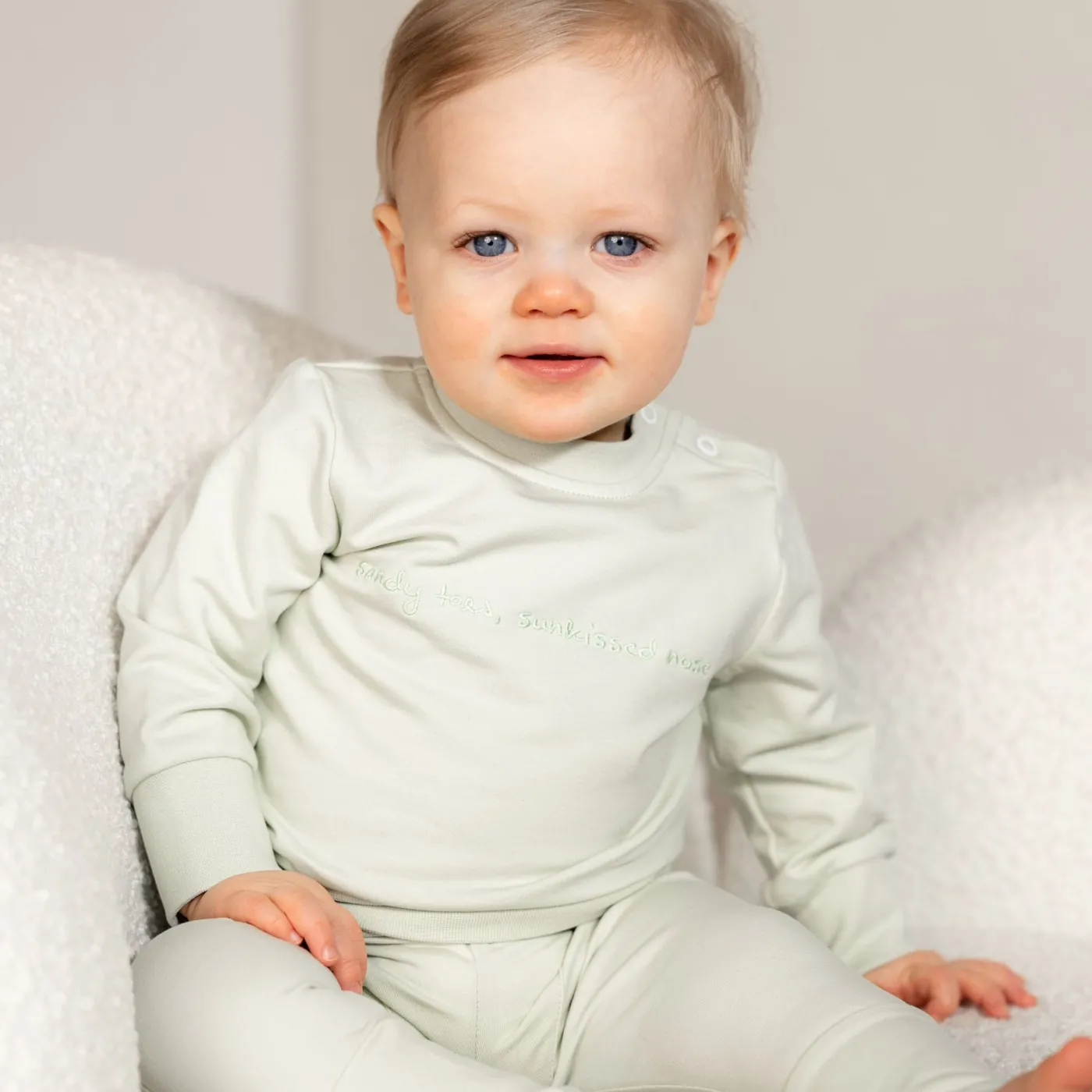 Gugguu Baby Beauty Sweatshirt