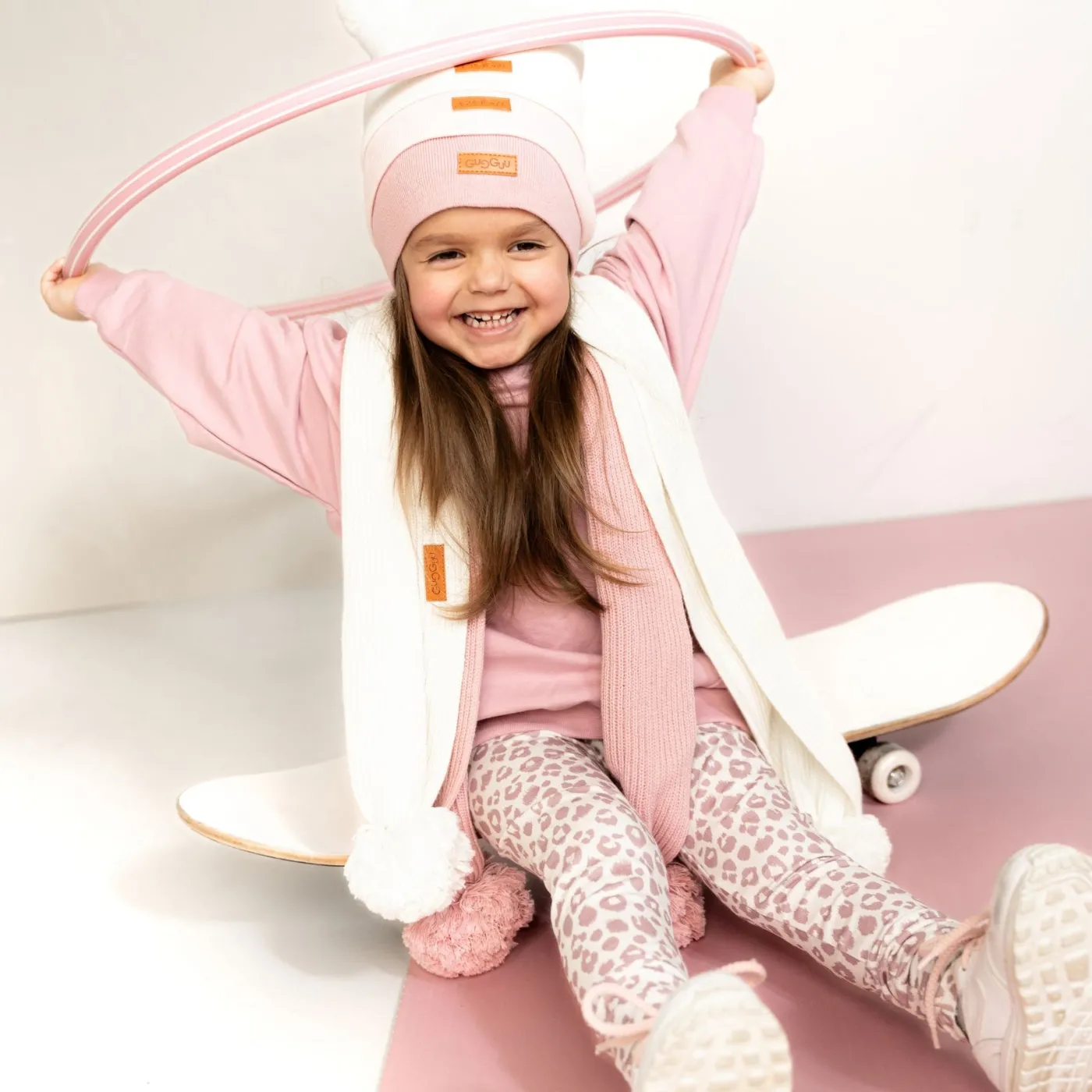 Gugguu Cotton Tuft Scarf